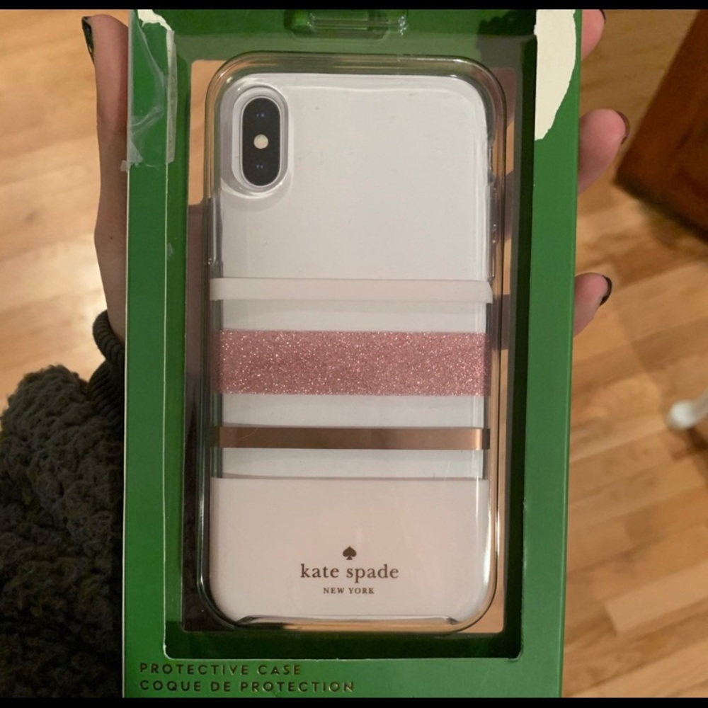 Super pretty Kate Spade iPhone XS or X case!!